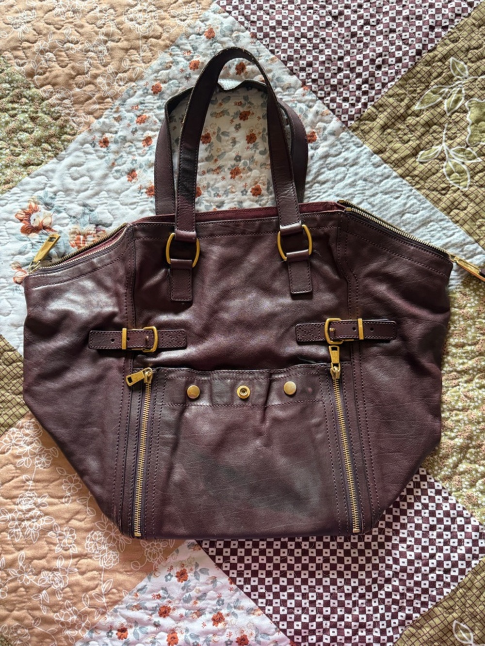 YSL YVES SAINT LAURENT 'rive Gaucho' leather purse. Eggplant color Excellent bag